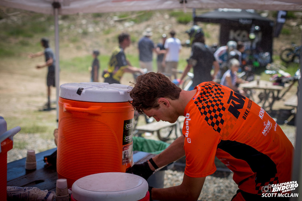 Ian Odom (The Path) refuels on Cranked Naturals between stages.