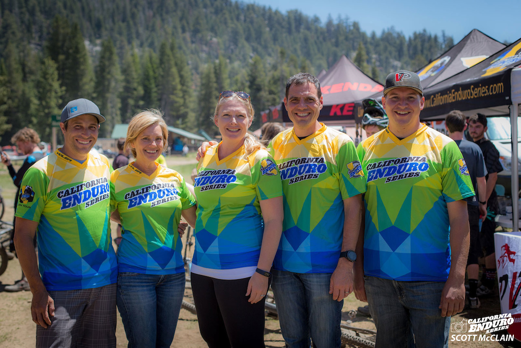 Team CES shows off the brand new series jerseys provided by Voler. Left to right: Josh Baker, Michele Charboneau, Megan Gemelos, Steve Gemelos, and Justin Beck. Learn more and order yours here. Trail and XC styles available. A percentage of the proceeds benefits CES, a 501(c)3 non-profit organization.