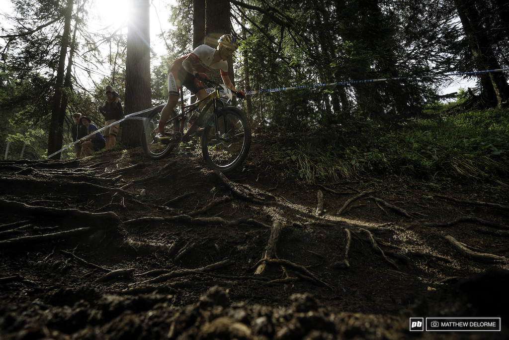 Simon Andreassen Takes the high line to avoid the roots.
