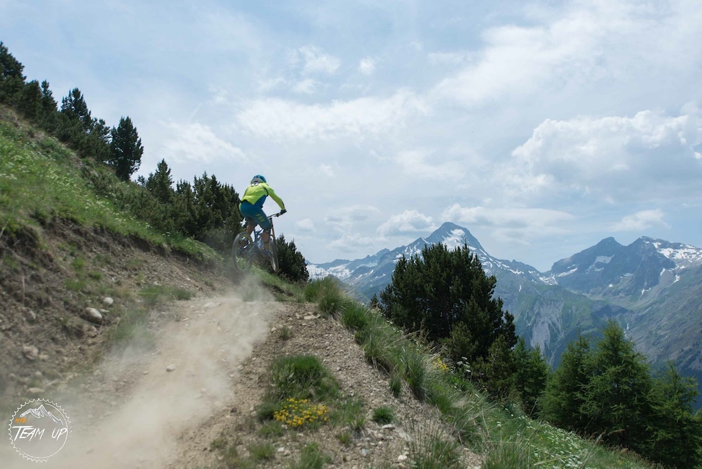 Here is a photo from my last session ride in les deux alpes...