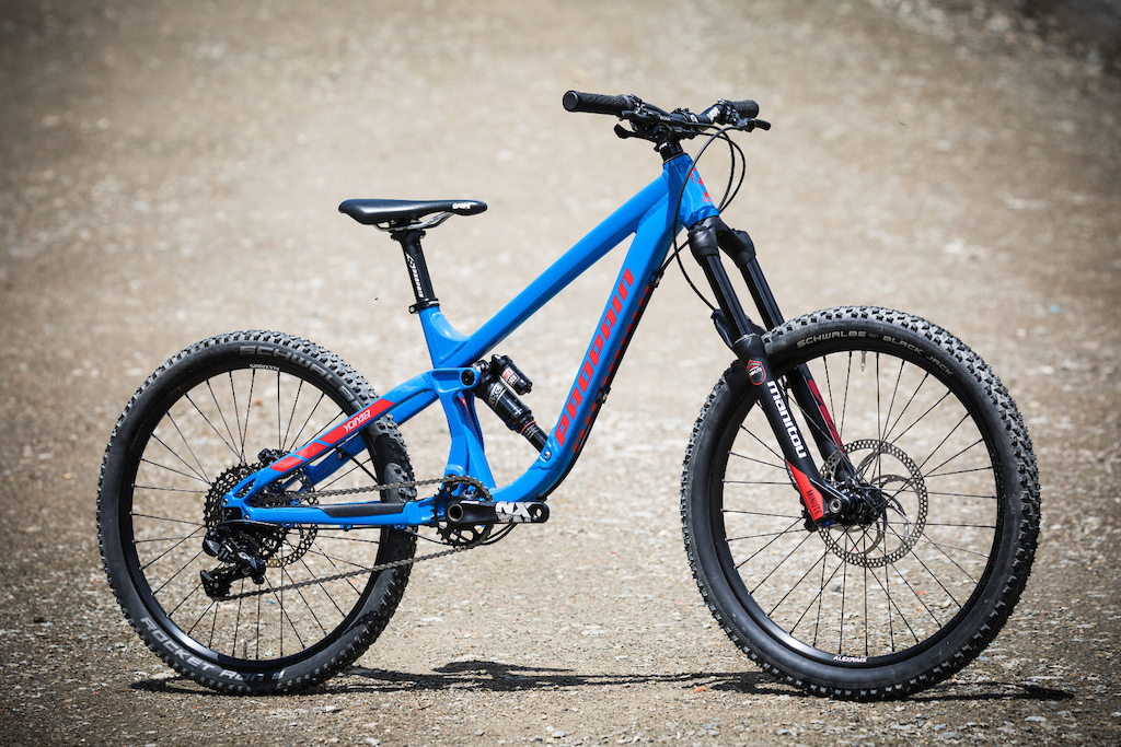 Youth full on sale suspension bikes