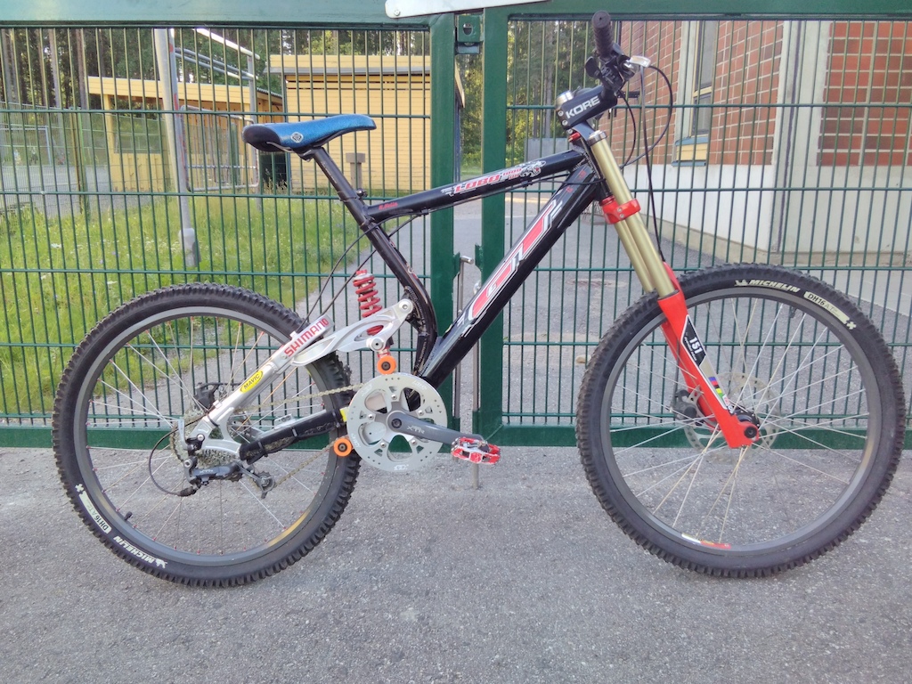 GT Lobo DH 1000 1999
Preserved in storage for almost 17 years
FOR SALE