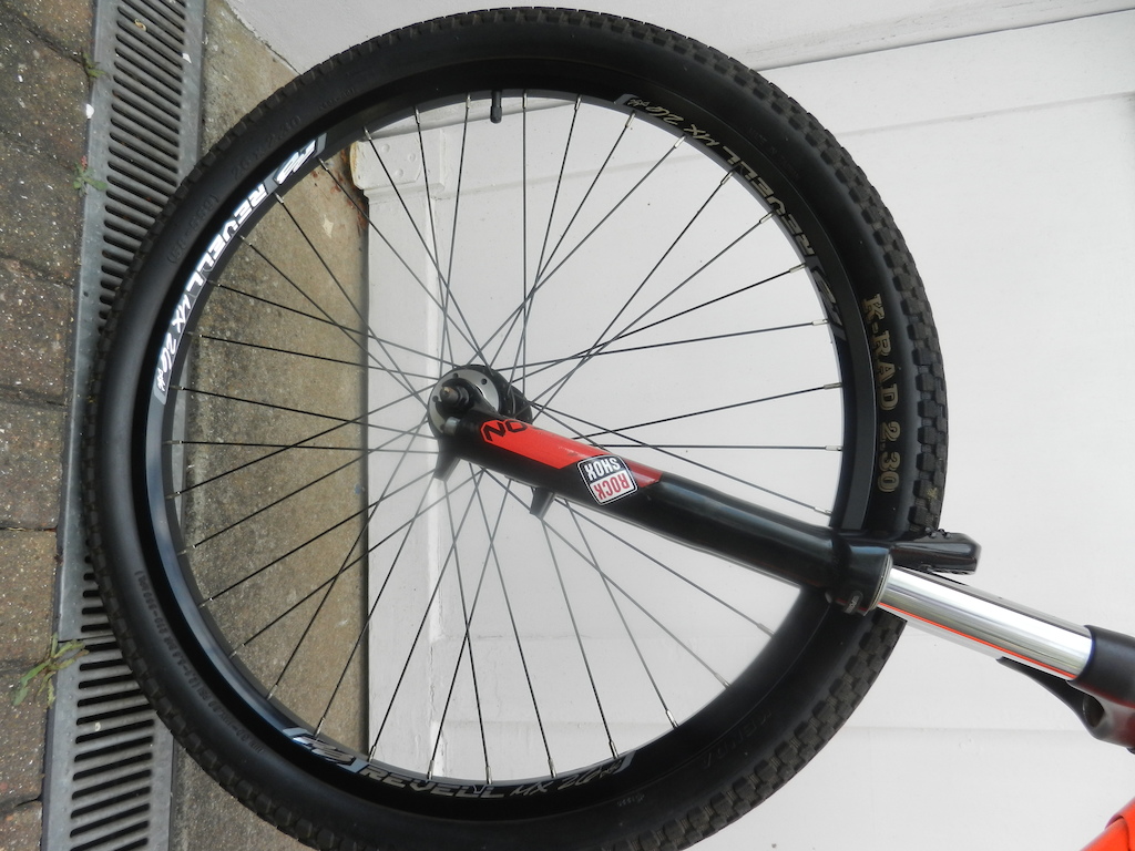 0 CUSTOM COMMENCAL ABSOLUT MAXMAX