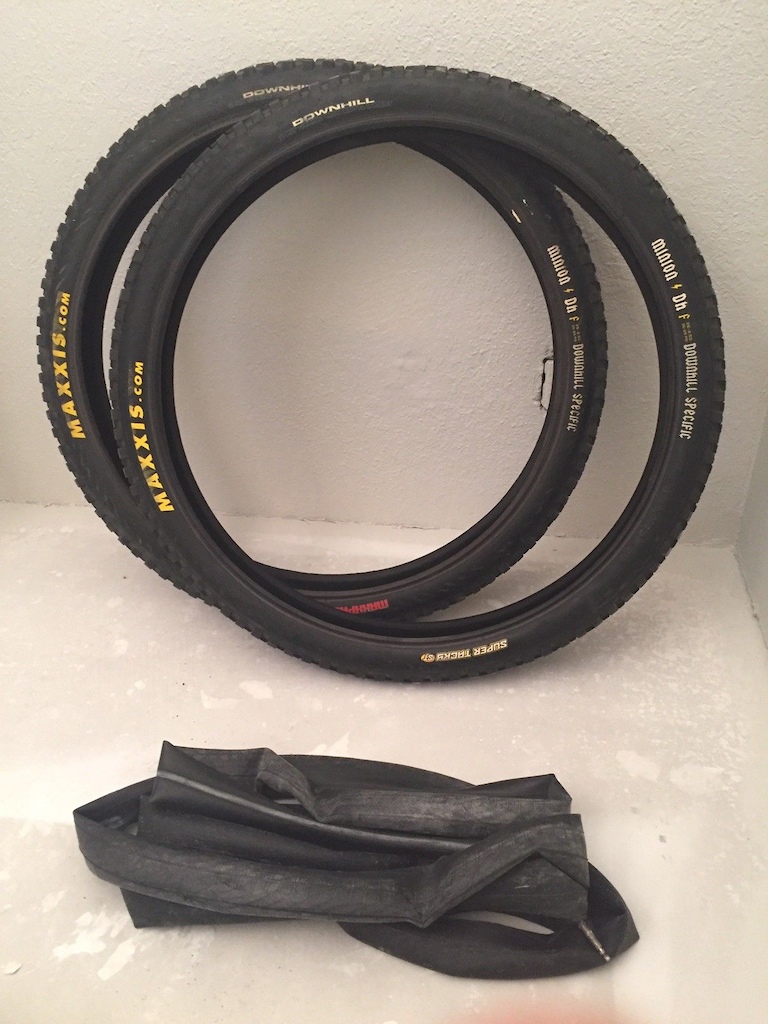 0 TWO Maxxis Minion DHF Tires SuperTacky 2 Ply 2.50