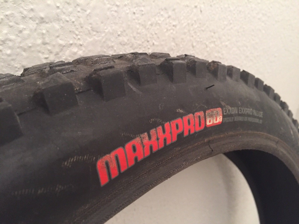 0 TWO Maxxis Minion DHF Tires SuperTacky 2 Ply 2.50