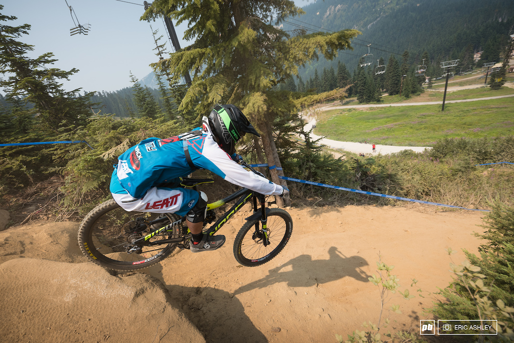 Ethan Lieb keeping things low and back for this drop into a loose and dusty corner near the bottom of Berserker Cat 1 Men 0-18 .