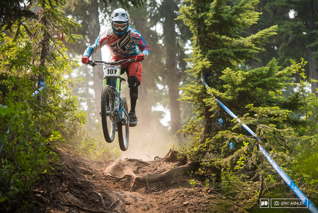 Dylan Brown put in a clean run to seed third Cat 1 Men 0-18 .