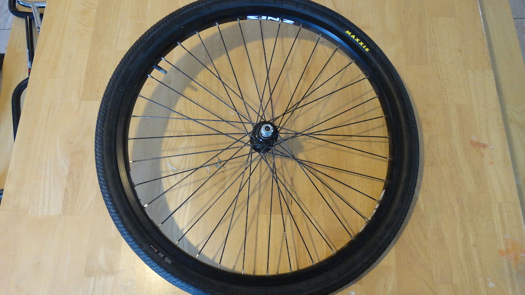 0 SInz sealed 24x1.75 wheelset w Maxxis DTH tires