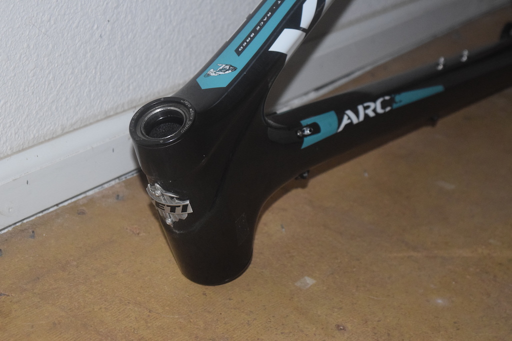 2014 Yeti ARC carbon 29er frame + BB + headset