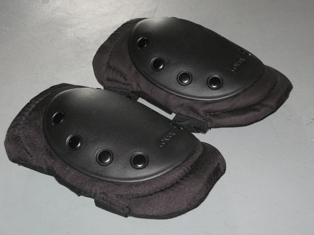 0 NEW Condor Knee Pads &amp; Tactical Belt / BLACK