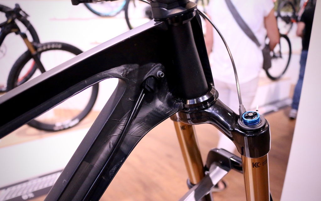 Scott's Cutaway Genius Frame - Eurobike 2017 - Pinkbike