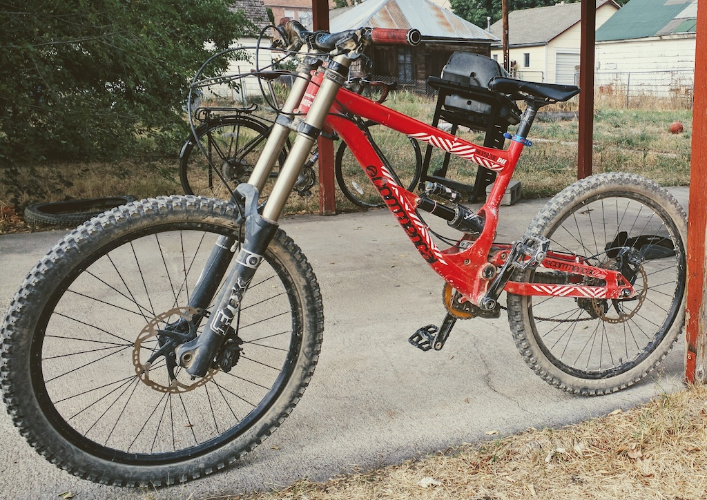 2011 Commencal Supreme DH and gear $1500