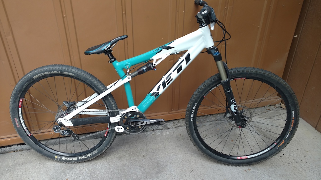 0 Yeti 4X - great dirt jumper with a unique history.
