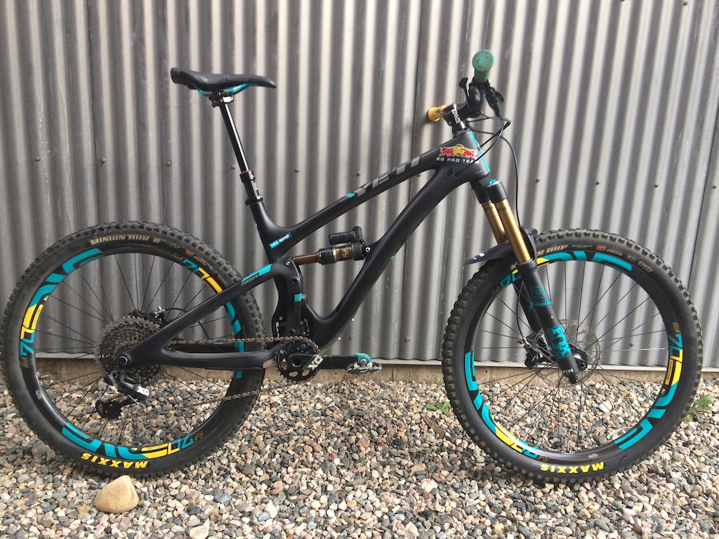 2017 Yeti Turq With ENVE EXTRAS and wheels