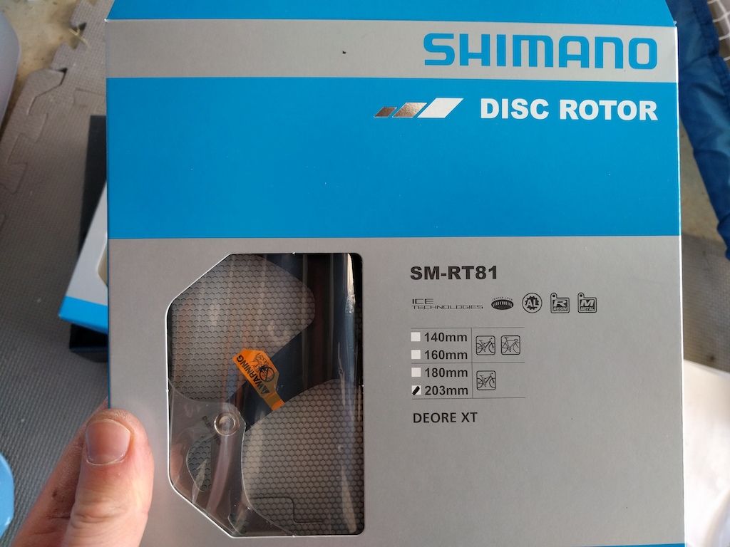 2017 Shimano XT M8000 brakes and rotors