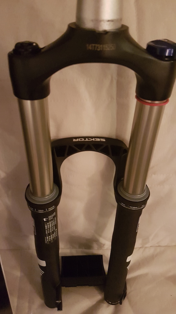 Brand New - still in box
RockShox Sektor Gold RL Solo Airs 
140 mm 
27.5/650b 

New from warranty, but not longer need these.

Looking for £300 + postage. 

Cheers.