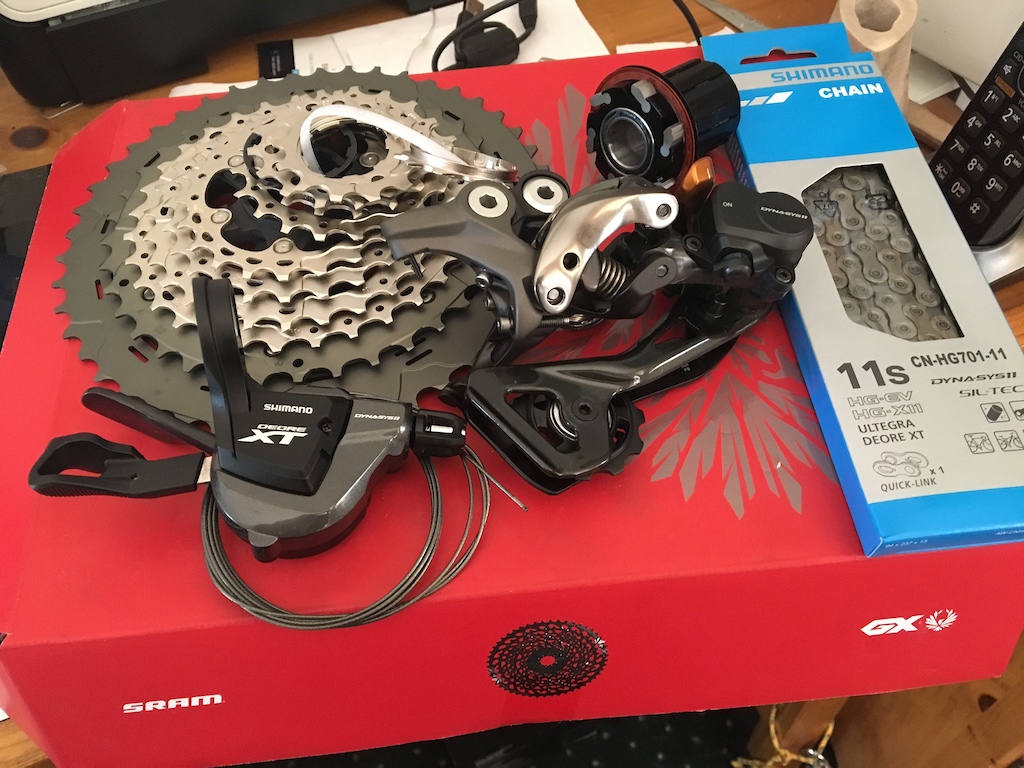 2018 New Shimano 11 Speed Derailleur and Trigger Shiter.