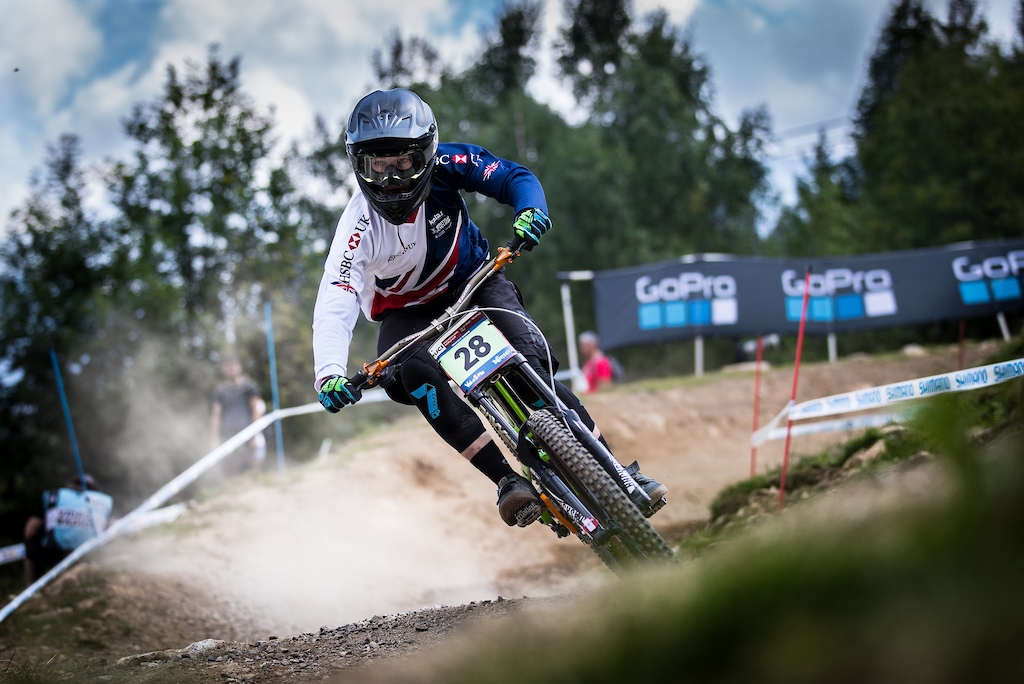 Dh Racer Junior World Cup DH Racer, Seth Barett - Video - Pinkbike