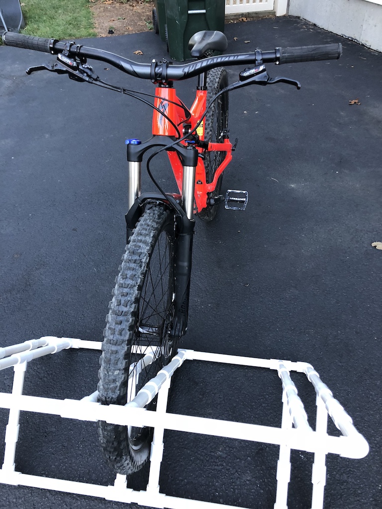 2018 Specialized Camber (Rocket red, gloss black)