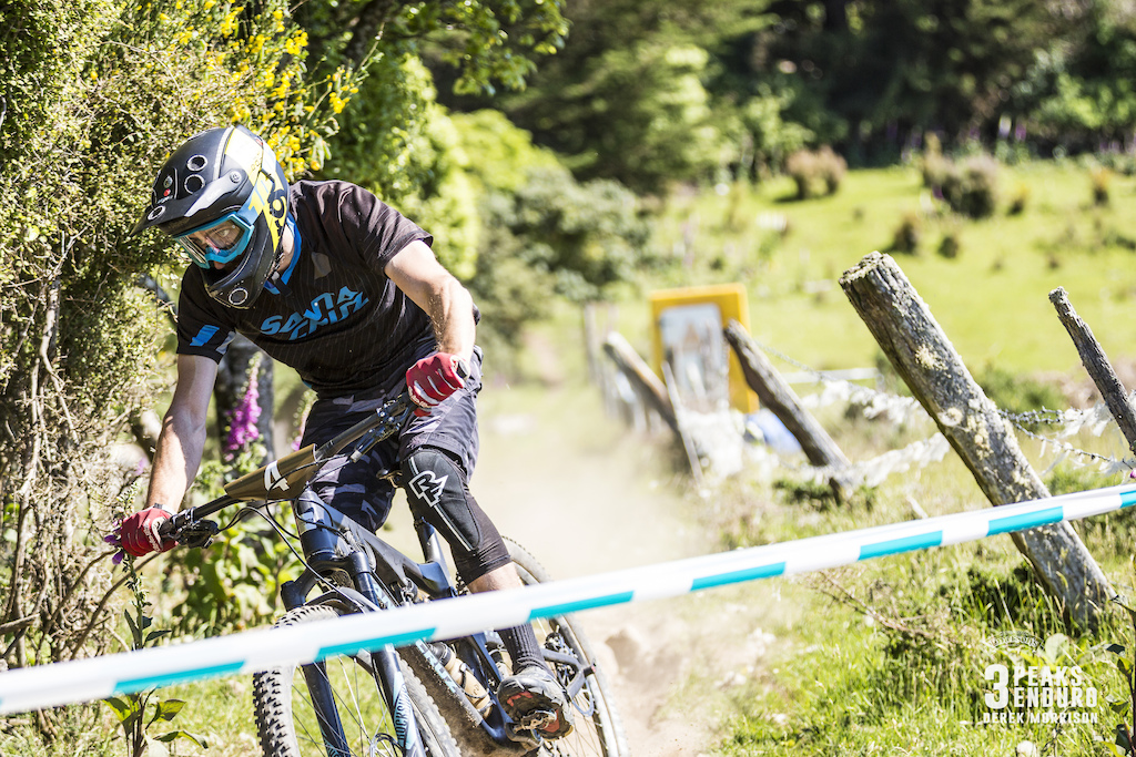 Ethan Glover on the hunt during Day 1 of racing in the sixth edition of the Emerson's 3 Peaks Enduro mountain bike race held in the hills above Dunedin, New Zealand, at the weekend (December 02-03, 2017).