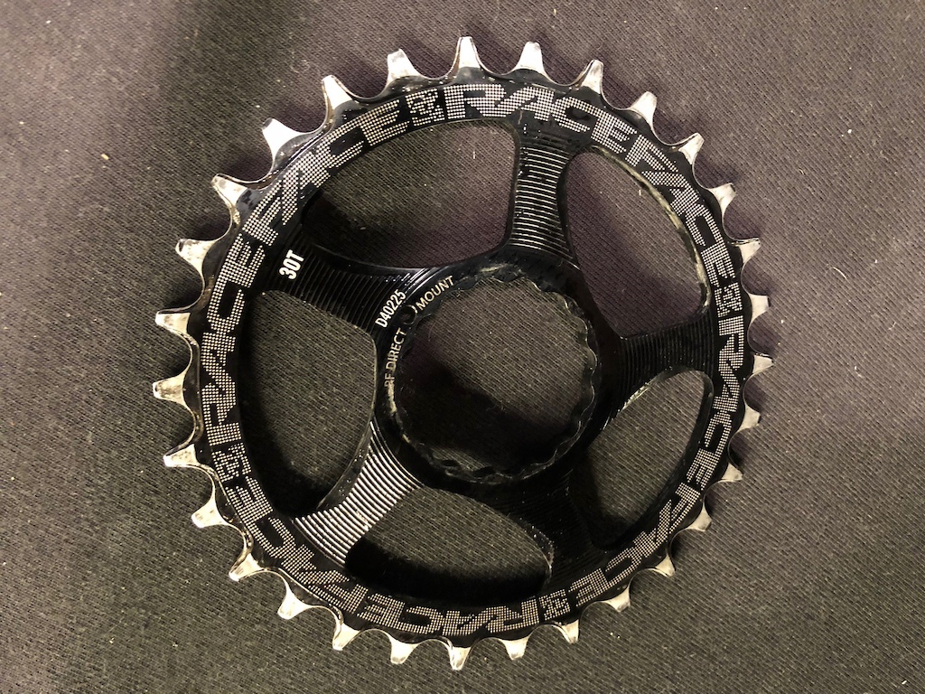2017 Raceface direct mount 30 tooth NW ring