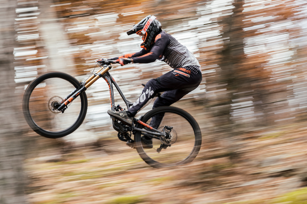 Images for SUPREME DH 29 with Amaury Pierron