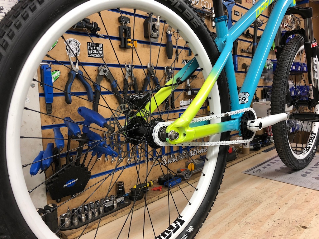 2018 NEW Dartmoor Two6Player (Cyan Lime White) Custom Bike