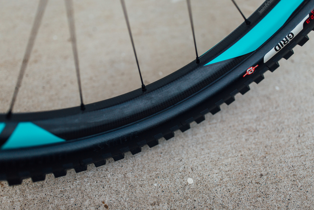 2015 Yeti SB5C Carbon Roval Wheels X01 Thomson