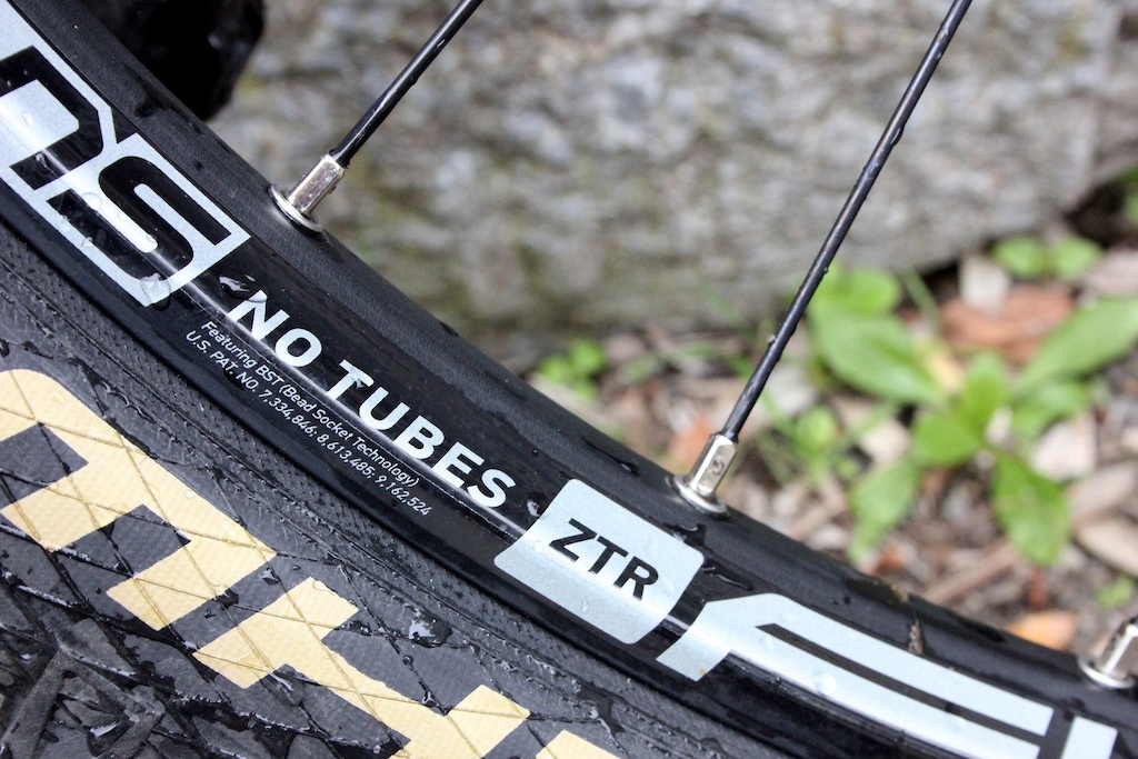Stans S1 Wheelset - Review