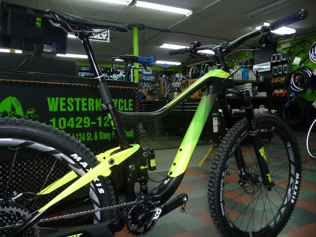 Another great day @ the 'office'! (Western Cycle 10429-124th St NW Edmonton AB T5N 1R7).

2018 GIANT Trance Advanced 0 out the doors today.  Interested in a 2018 check the link below:-

https://westerncycle.com/sitesearch.cfm?search=trance&amp;goSiteSearch.x=0&amp;goSiteSearch.y=0