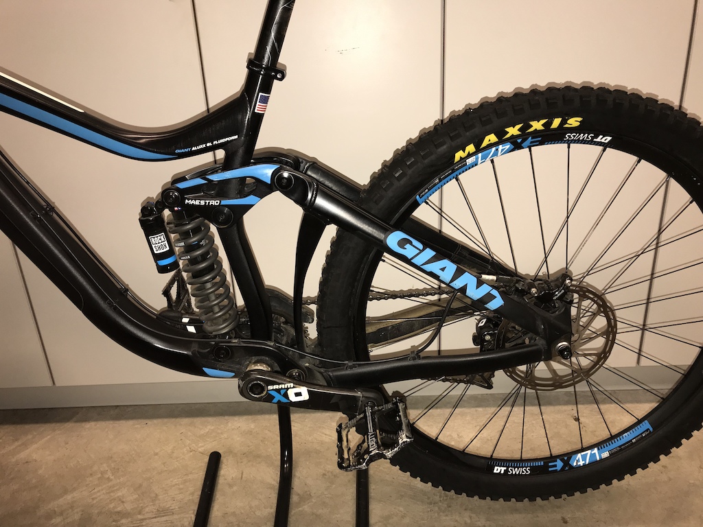 2015 Barely Used Giant Glory 0