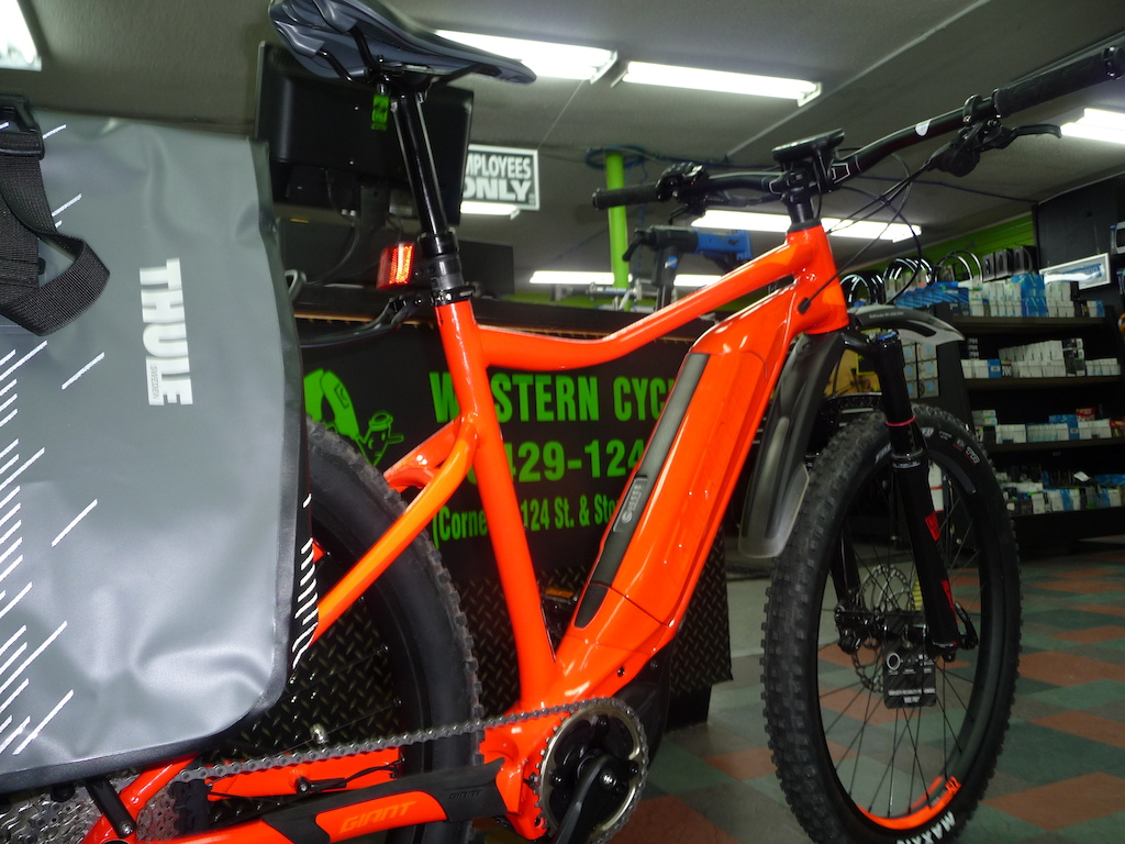 Elevate your adventure this year with a @giant-bicycles.com E-Bike Off Road Bicycle!

One special customer is all set with his 2018 GIANT Dirt-E+ 1 Pro.

Check the link below and do some homework!

https://www.giant-bicycles.com/ca/bikes-dirt-eplus
