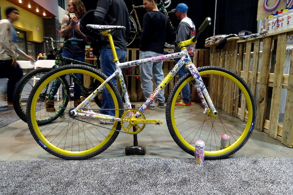 NAHBS 2018 Squid Bikes are made in Sacramento California. Sherwin Gibson Ventana Cycles builds the frames from aluminum which are designed by Chris Namba. Squid frames are painted with rattle cans and range from mild to wild.