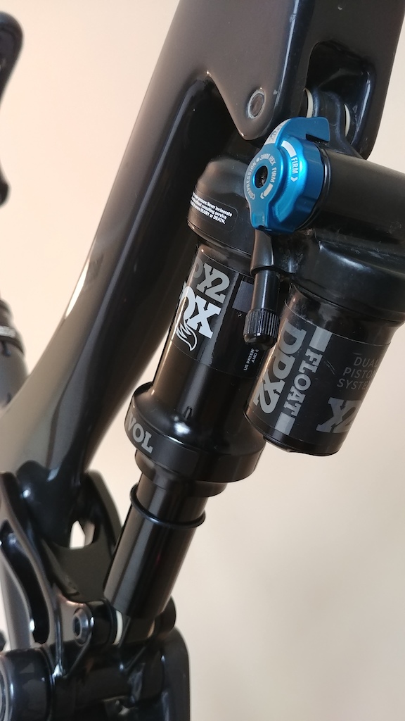 2018 Santa Cruz Bronson CC X01 Eagle &amp; Rsrv Carbon Wheels