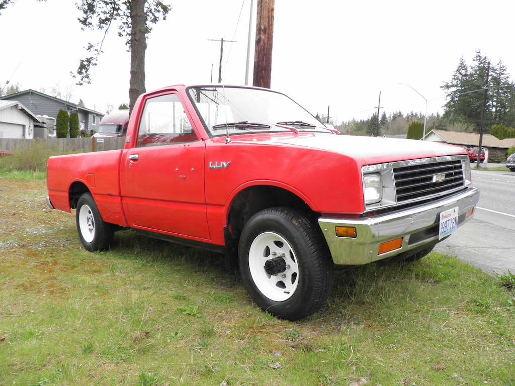 0 Chevy Luv 4x4 Truck (Low Miles 157,420)