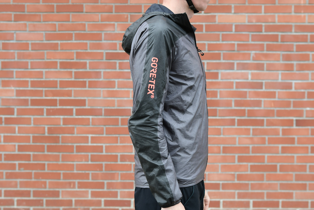 Gore R7 Shakedry Jacket - Review - Pinkbike