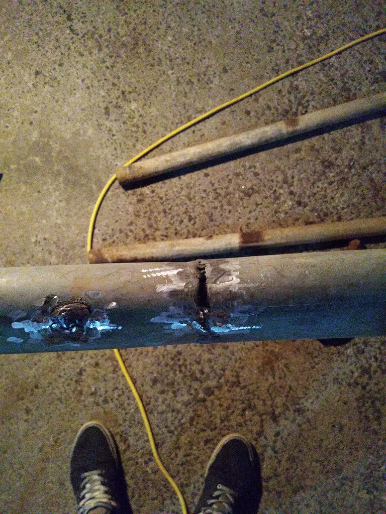 First time with a mig welder on galvanized steel, not pretty but it works and hold my weight so it is strong, joined two tubes from the ends , they ahd a bit of a different shappe