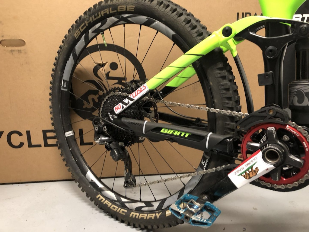 2017 Giant Reign Advanced 1 Medium with Upgrades