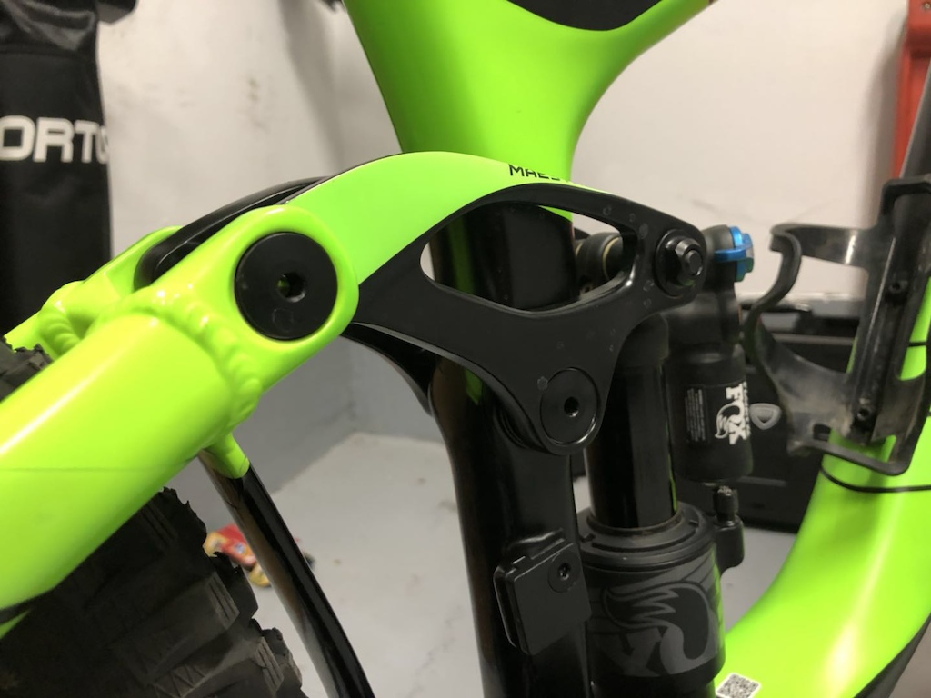 2017 Giant Reign Advanced 1 Medium with Upgrades