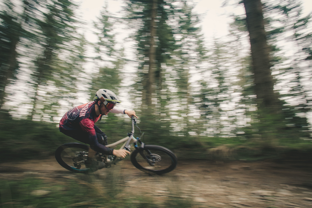 Joel Anderson let loose on the new Specialized Stumpjumper at Trail Days in Grizedale