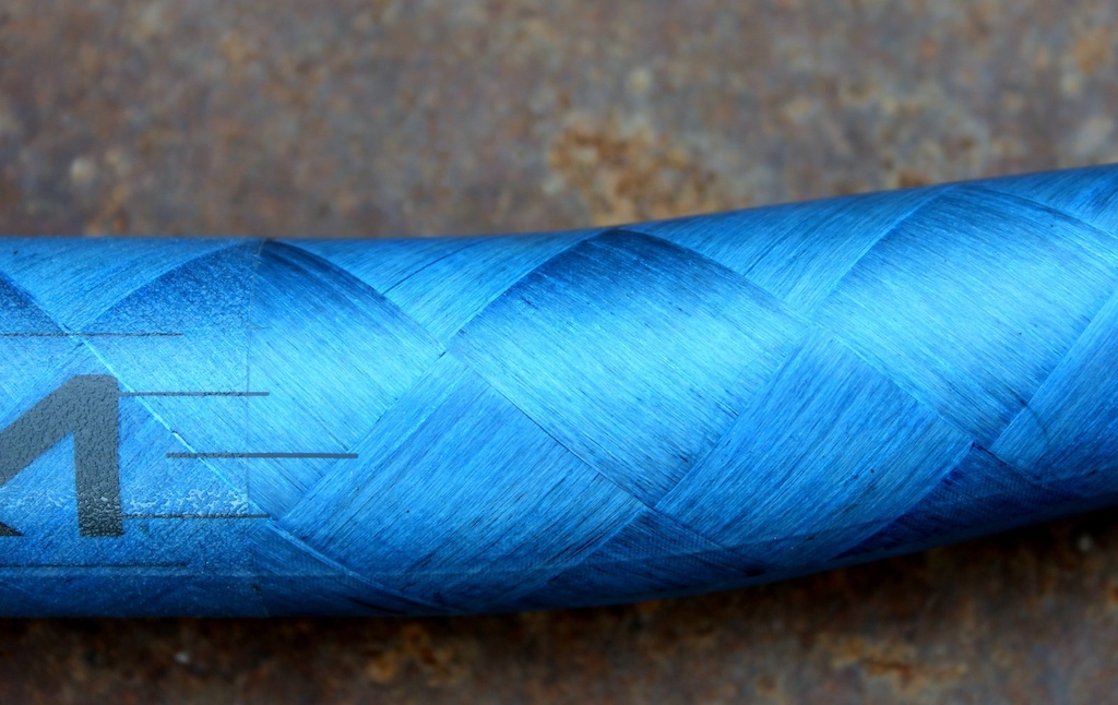 Newmen Components First Look – Blue Carbon!
