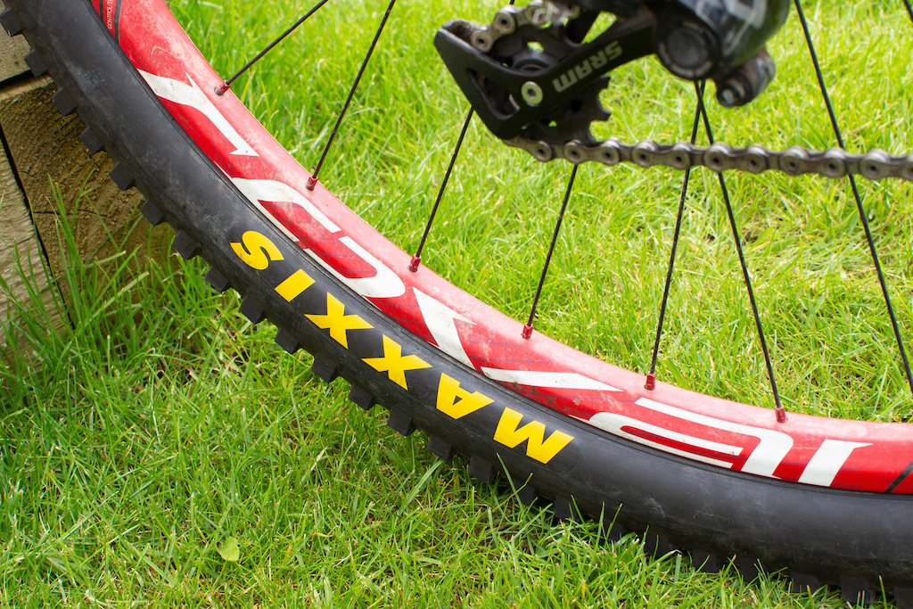 0 Custom Specialized Enduro 29 Carbon