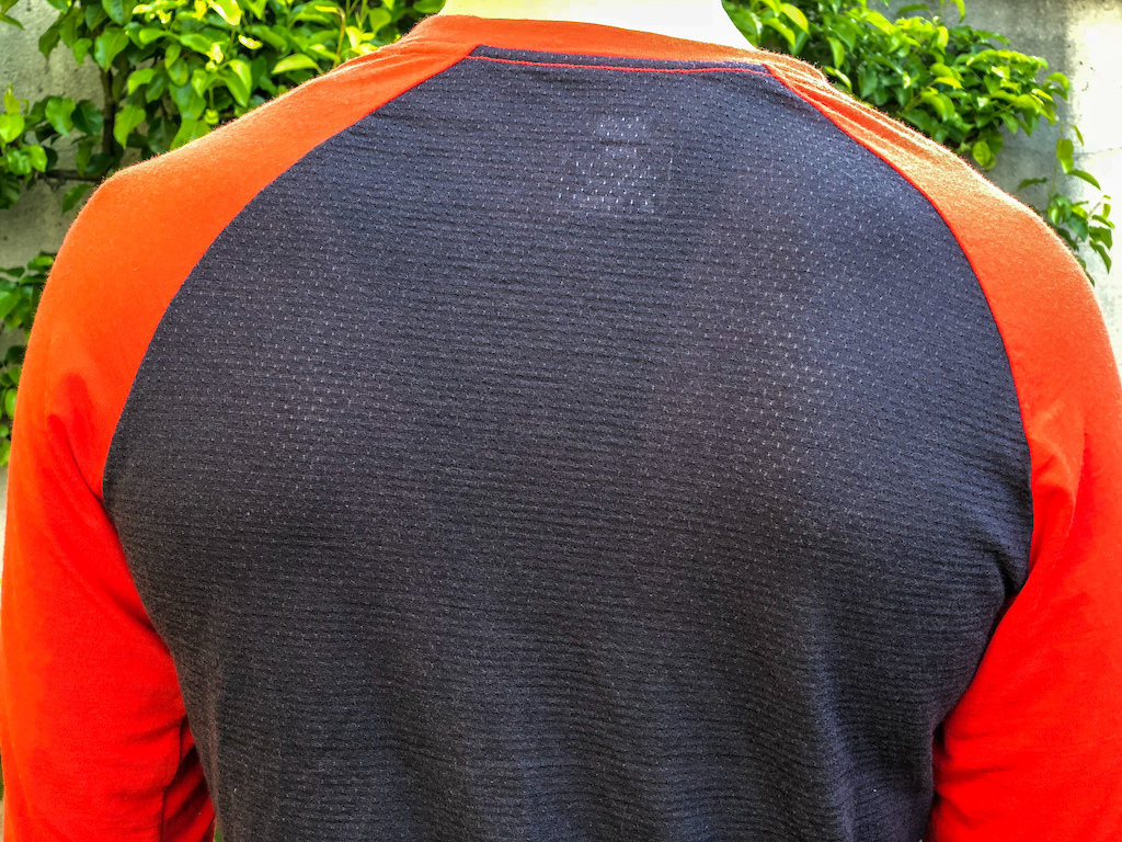 Review: Mons Royale Redwood 3/4 Raglan T-Shirt - Pinkbike