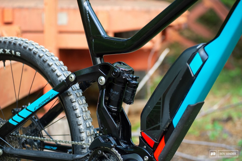 Vitus E-Sommet VR eMTB - Review - Pinkbike