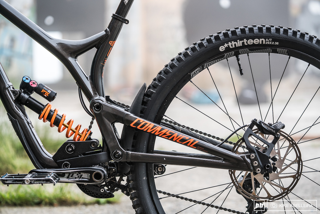 Review: Commencal's Supreme DH 29 is an Unflinching Race Weapon - Pinkbike