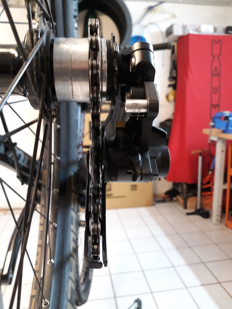 DIY Shimano Zee Chaintensioner, 100% Handmade!