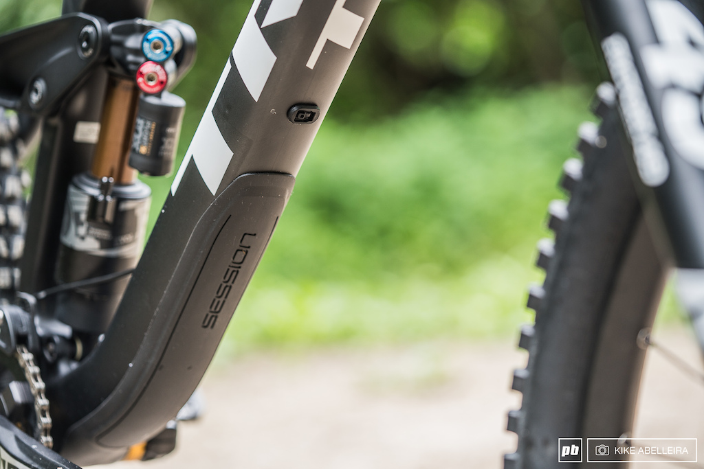 Trek Session 9.9 Review - downtube protection