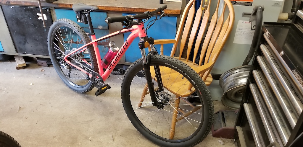 Went old school and converted the wifes Rockhopper over to single ring in the front with a bash guard. I used this cool little B Labs C.Guide Eco chain tensioner as a little insurance. Gives some more tension, makes it quieter, and it now has more teeth engagement on the front ring. She even says it feels like it shifts a little nicer.