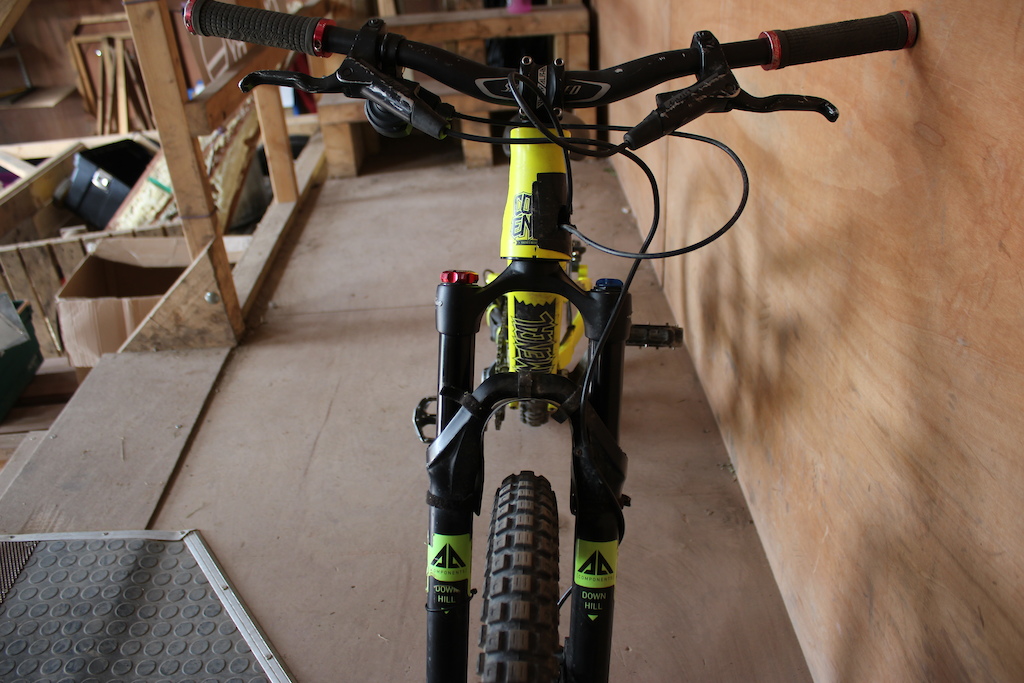 2015 Commencal Supreme 20 inch