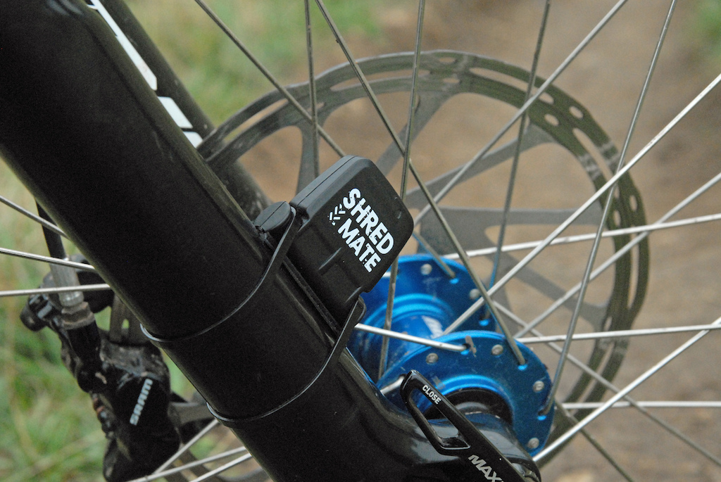 Shredmate mtb jump sensor on bike